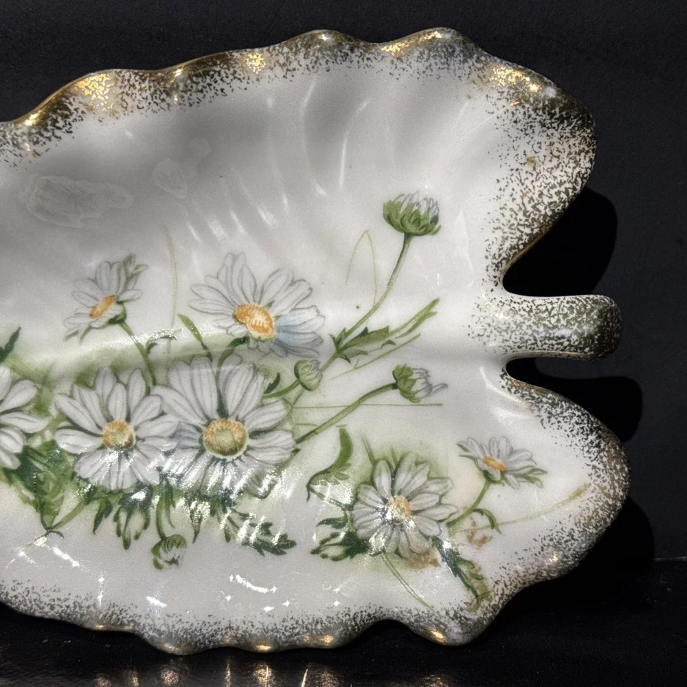 Royal Crown Daisy Bouquet Green White Gold Hand Painted Leaf‎ Dish #3191